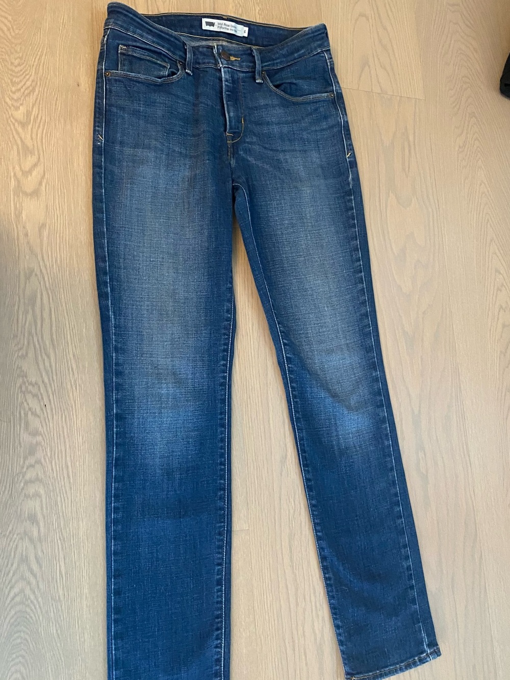 Levi's Dark Blue Women's Jeans mid rise skinny